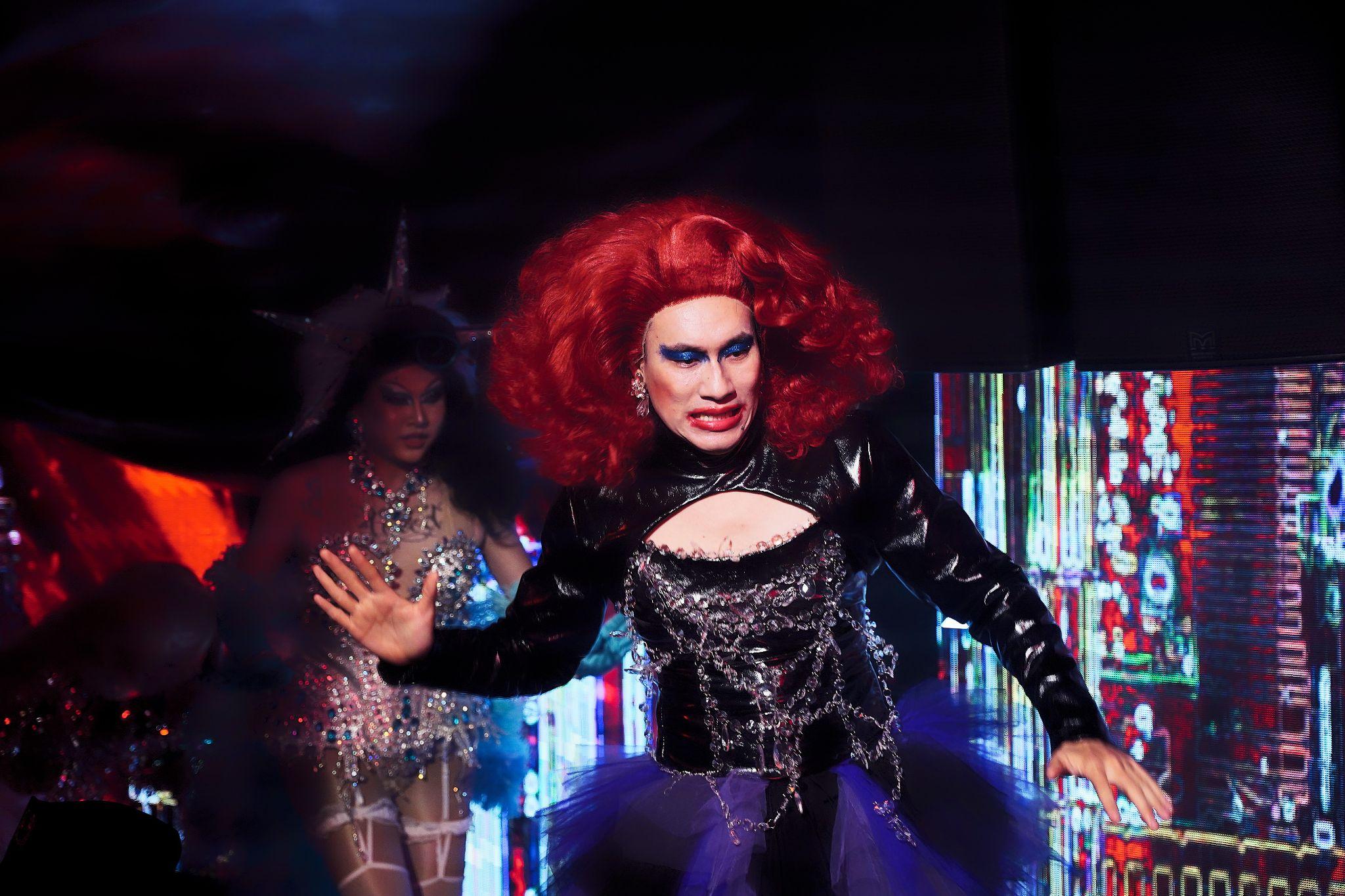 Kiều Minh Tuấn tái xuất màn ảnh rộng trong Trên Bàn Nhậu Dưới Bàn Mưu - 3