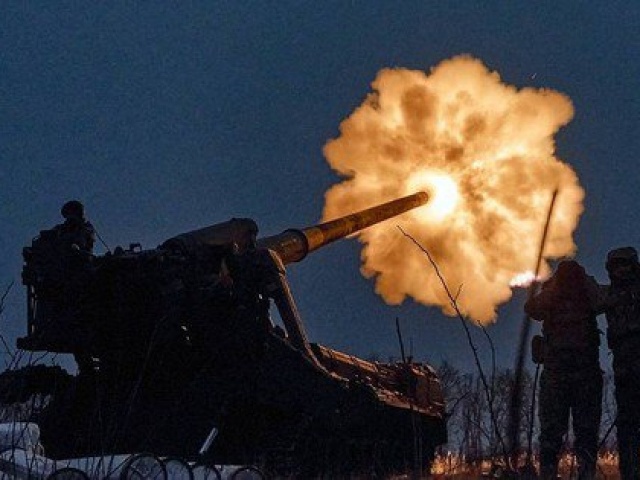 Thế giới - Nga giành được Marinka nhưng khó phá thế bế tắc trên chiến trường