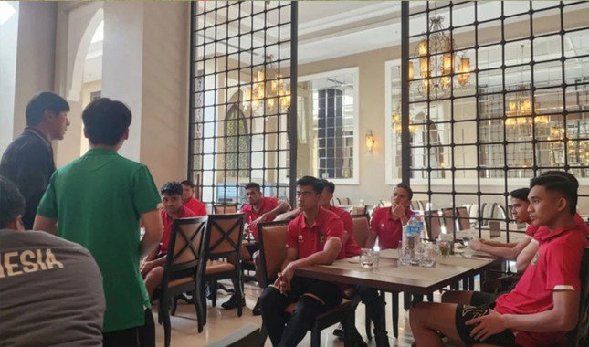 Buổi họp kiểm điểm của ĐT Indonesia