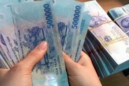 Kinh doanh - Lãi tiết kiệm xuống thấp kỷ lục, người gửi tiền hụt hẫng