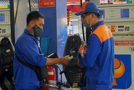 Giá xăng dầu hôm nay 28/12: Dầu thô lại đồng loạt tăng, giá xăng tại Việt Nam chiều nay thế nào?