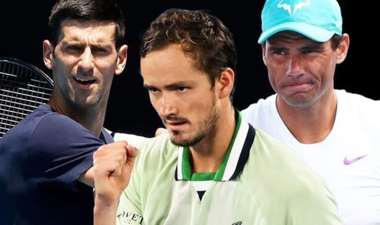 Medvedev (giữa) ngại gặp Nadal (áo trắng) hơn Djokovic (áo xanh)