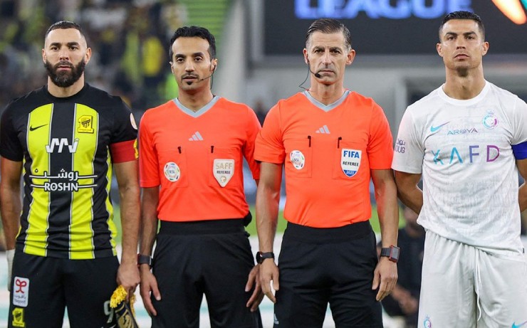 Trận đá bù vòng 17 Saudi Pro League giữa&nbsp;Al Ittihad và Al Nassr gây chú ý&nbsp;bởi sự góp mặt của&nbsp;dàn sao đẳng cấp, đặc biệt là Karim Benzema và Cristiano Ronaldo