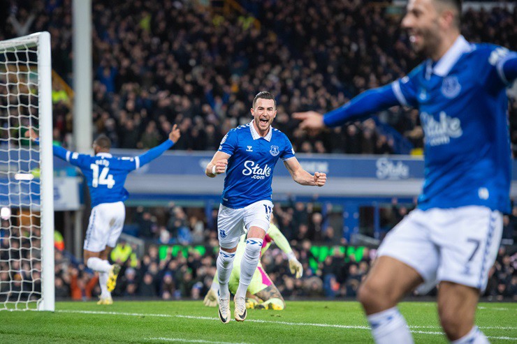 Trực tiếp bóng đá Everton - Man City: Foden suýt có thêm siêu phẩm (Ngoại hạng Anh) (Hết giờ) - 1