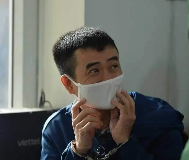 Bị cáo Phan Quốc Việt tại phiên toà