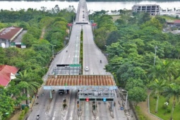 Tin tức trong ngày - Người dân phản ứng khi 2 trạm thu phí Bến Thủy lại tăng giá vé