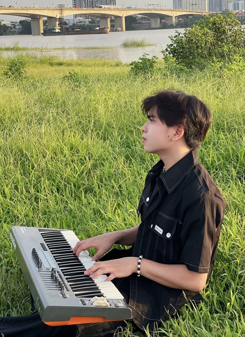 Vũ Văn Hiếu có niềm đam mê sáng tác từ khi còn nhỏ