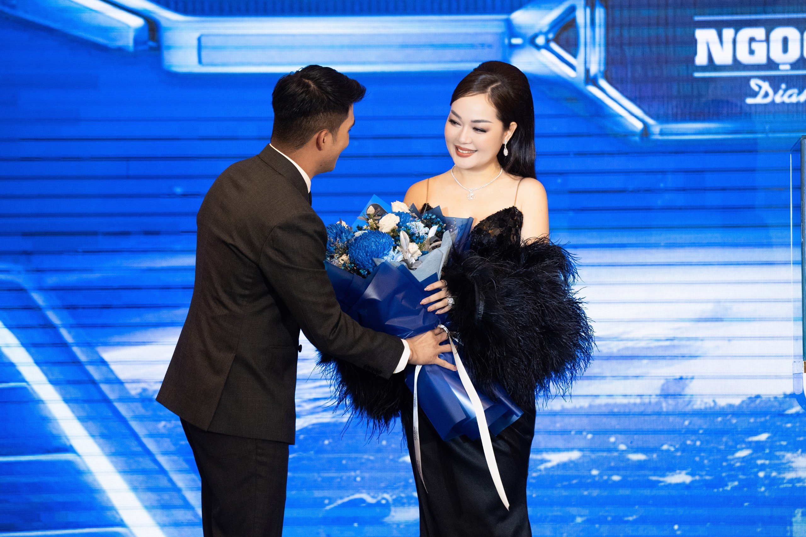 Kim cương Ngọc Châu Âu trở thành nhà tài trợ và chế tác vương miện Hoa hậu Hoàn vũ Việt Nam 2023 - 1