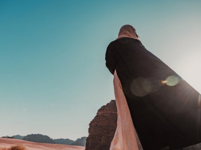 Sức khỏe đời sống - Kỳ lạ, người đẹp sở hữu 2 ‘cô bé’