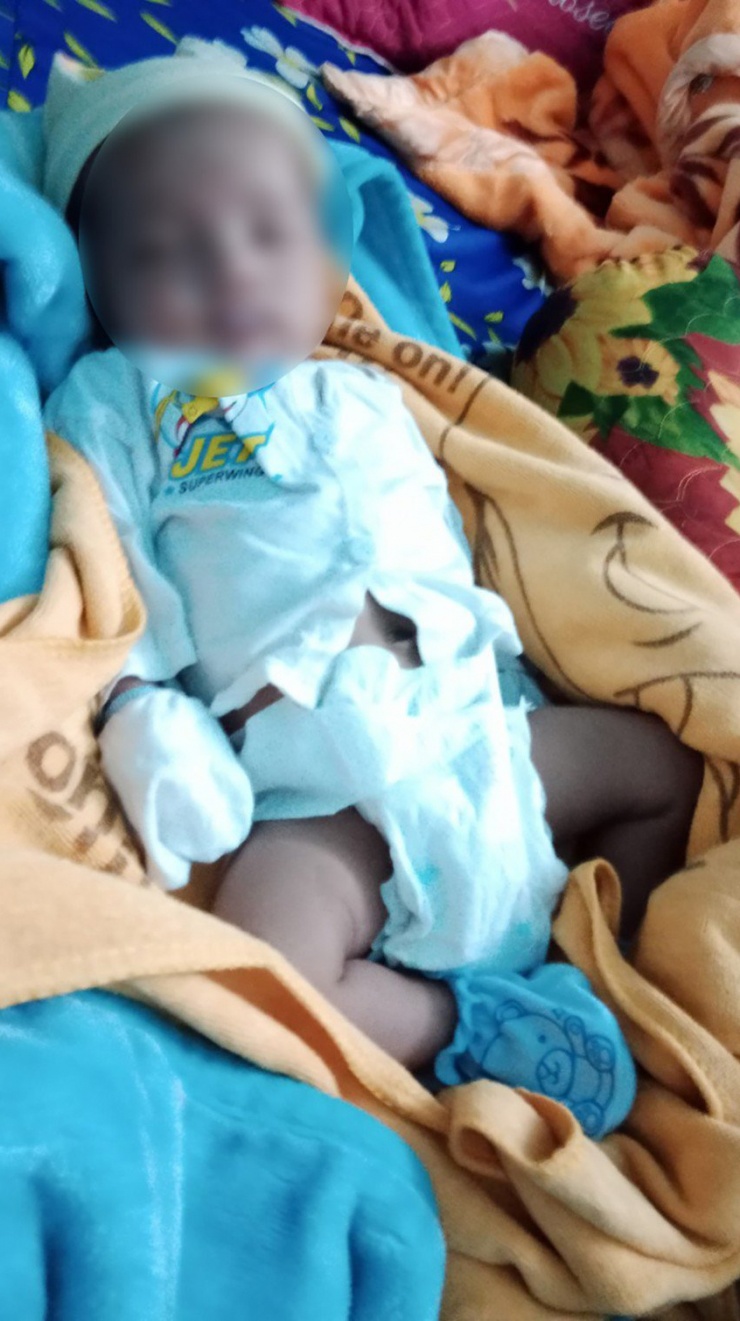 Bé trai 3,6 kg bị bỏ rơi ở chùa Phước Quang, huyện Củ Chi - 1