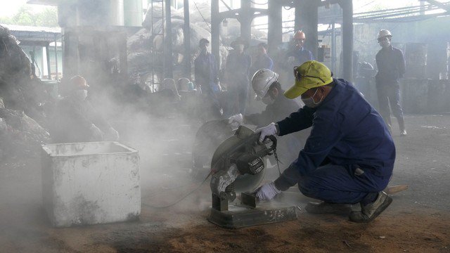Phải mất 2 ngày mới có thể tiêu hủy hết số động vật hoang dã là vật chứng của vụ án Ảnh: ENV cung cấp