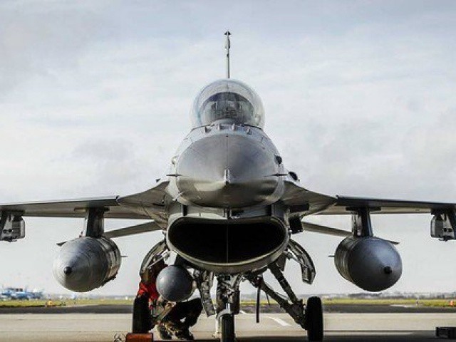Hà Lan chuẩn bị 18 máy bay chiến đấu F-16 để chuyển giao cho Ukraine