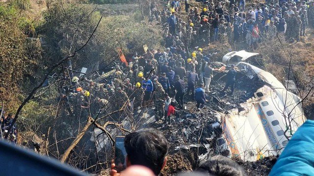 Hiện trường vụ tai nạn máy bay thảm khốc năm 2022 - Ảnh: REUTERS