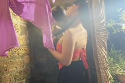 Thời trang - Thanh Hương diện yếm giữa trời đông giá rét, tôn vẻ đẹp quyến rũ nhất từ trước đến nay