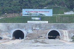 Tin tức trong ngày - Nhiều cán bộ đảng viên chủ chốt tỉnh Phú Yên bị thi hành kỷ luật Đảng