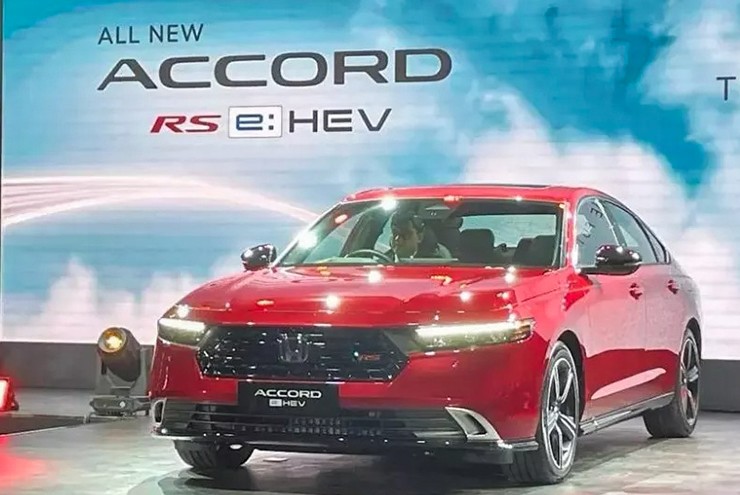 Honda Accord thế hệ mới chốt giá bán tại Indonesia