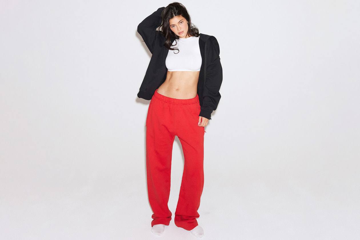 Kylie jenner bật mí về dự án thời trang trong năm mới - 1