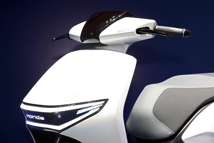 Xe máy điện Honda SC e: "lộ nguyên hình" với thiết kế chất, trang bị hiện đại - 3