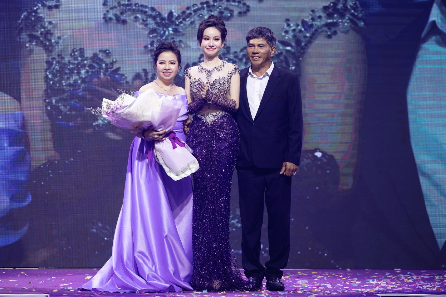 Mọi người nói rằng em bé Huyền Cò ngày đó sẽ là người kiên cường, dám đương đầu với nghịch cảnh, bởi em đã giành được sự sống ngay từ khi vừa chào đời để mở ra tương lai tươi sáng cho bản thân.&nbsp;