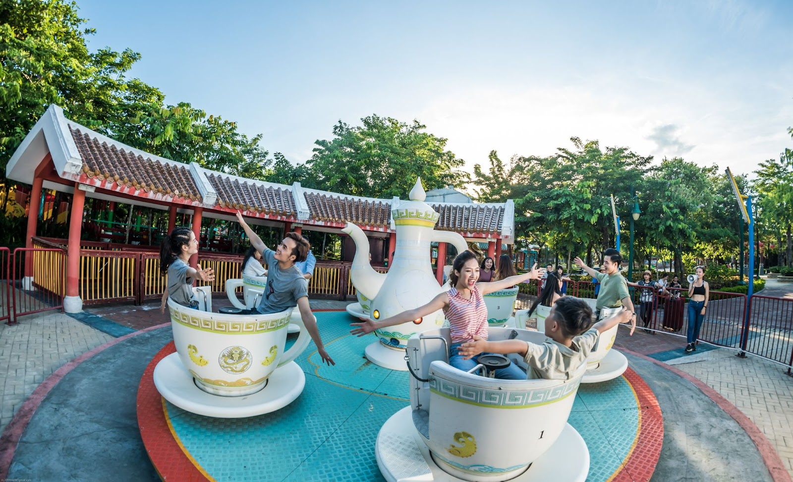 Nhiều trò chơi hấp dẫn đang đợi bạn đến trải nghiệm tại Asia Park