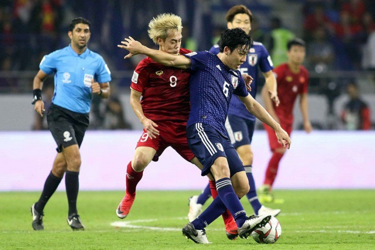 Việt Nam và Nhật tại Asian Cup 2019. Ảnh: ANH HỮU