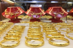 Kinh doanh - Giá vàng hôm nay 31/12: Giảm mạnh phiên cuối cùng của năm