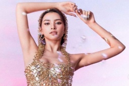 Thời trang - Mỹ nữ "nghìn năm có một" khoe dáng với váy xuyên thấu