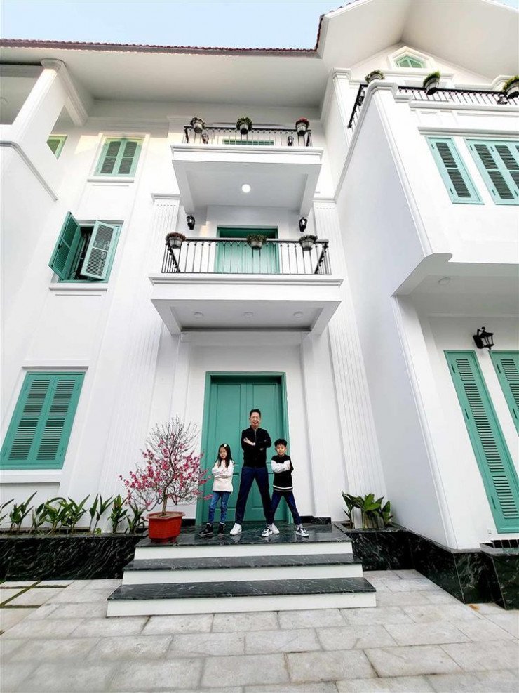 Biệt thự bạc tỷ ở quê mới tậu năm 2023 của Văn Toàn chưa HOT bằng cơ ngơi 240 tỷ của nữ nghệ sĩ hài - 5