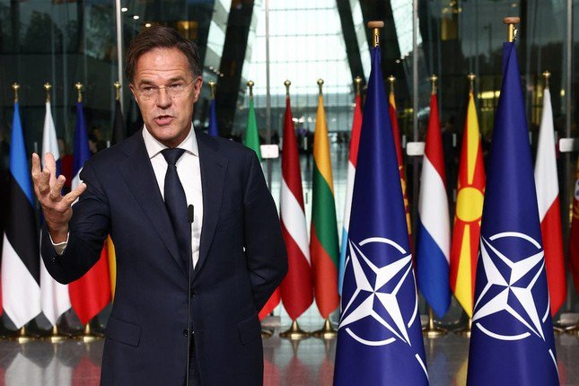 Ông Mark Rutte phát biểu ngày 1/10 tại trụ sở liên minh ở Brussels (Bỉ). (Ảnh: Reuters)