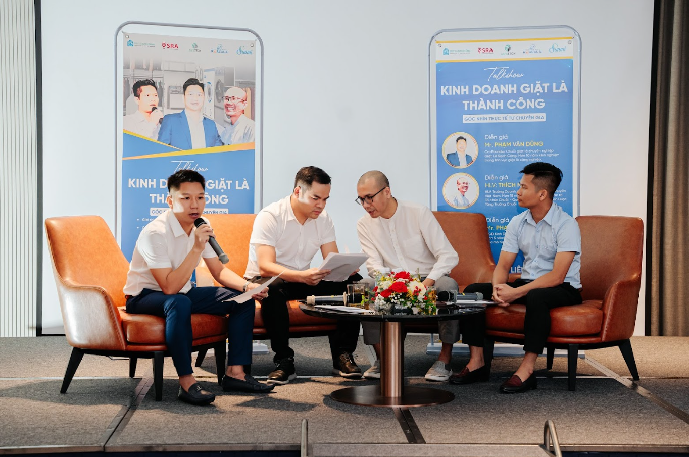 Talkshow “Kinh doanh giặt là thành công - Góc nhìn thực tế từ chuyên gia” do Công ty Cổ Phần Giải pháp Giặt Là Sạch Cộng phối hợp với Asiatech Việt Nam và Trường Doanh Nhân Bán Lẻ &amp; Nhượng Quyền Việt Nam - SRA tổ chức.