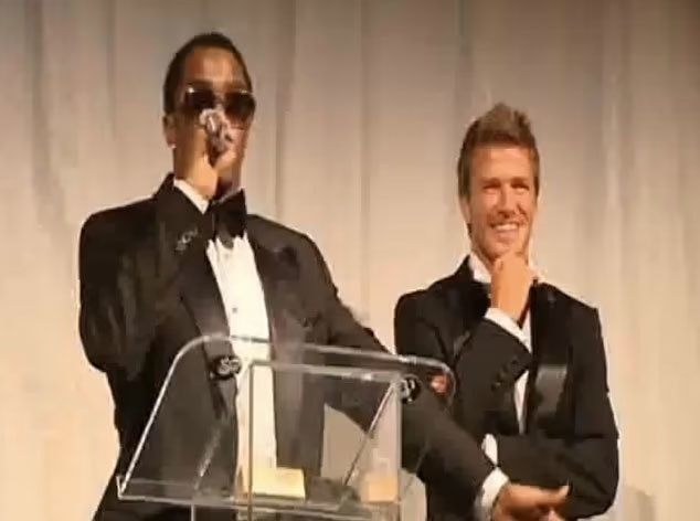 Diddy phát biểu trong sự kiện đấu giá của Becks. Ảnh: ITV