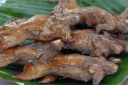 Món ăn nổi tiếng miền Tây, khách mới nghe tên thấy sợ, thử rồi lại mê