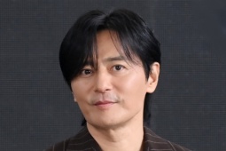 Jang Dong Gun tái xuất sau scandal 'ngoại tình'