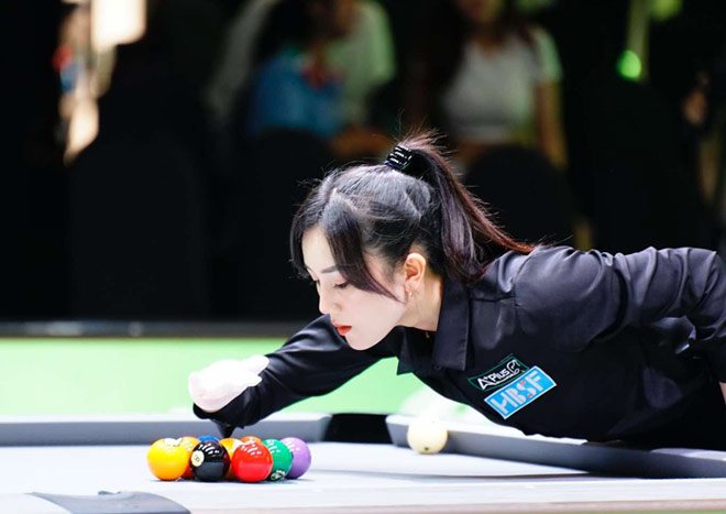 Ngọc Bích - nữ trọng tài xinh đep của “Giải Billiards pool 9 bi TP.HCM mở rộng”