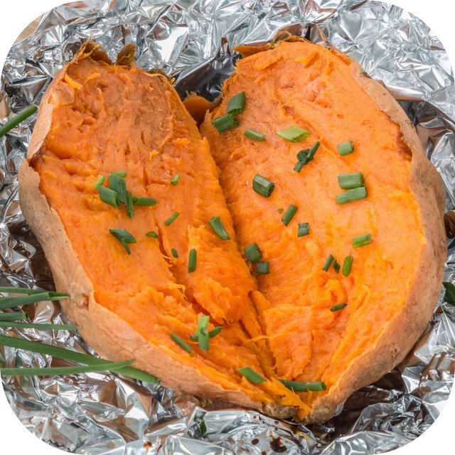 Khoai lang là loại thực phẩm giàu vitamin và chất khoáng, chất oxy hóa và chất xơ.