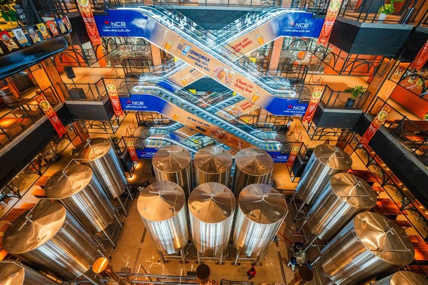 Bên trong Ba Na Brew House