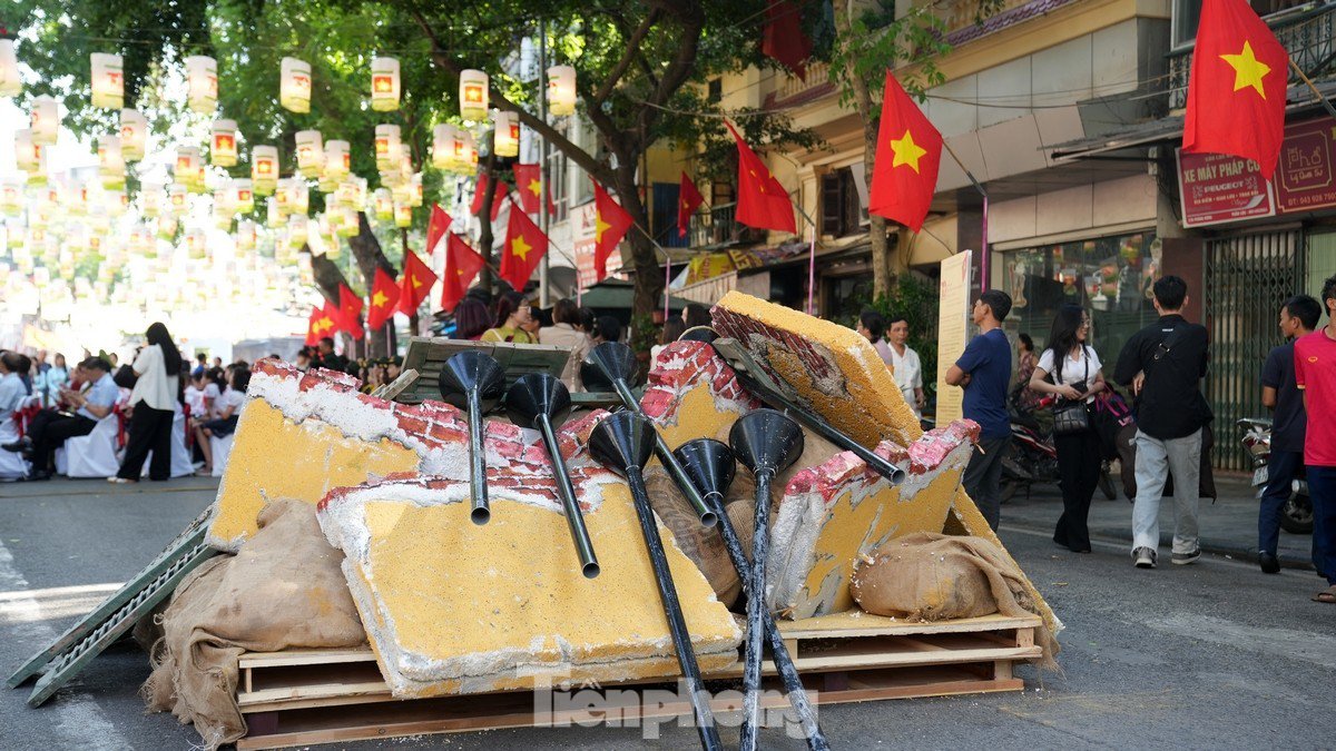 Vi vu Hà Nội dịp kỷ niệm 70 năm Giải phóng Thủ đô: Nhất định phải ghé Phố đi bộ - 6