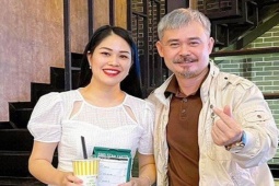 "Ông trùm Quân "già"" khiến ai cũng khiếp sợ trong Độc đạo, ngoài đời ấm áp, hết lòng vì gia đình