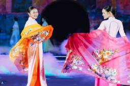 Lễ hội áo dài du lịch Hà Nội gợi nhớ những năm tháng hào hùng