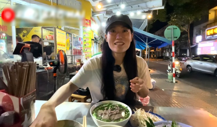 Sso thường xuyên ăn phở trong thời gian du lịch Việt Nam