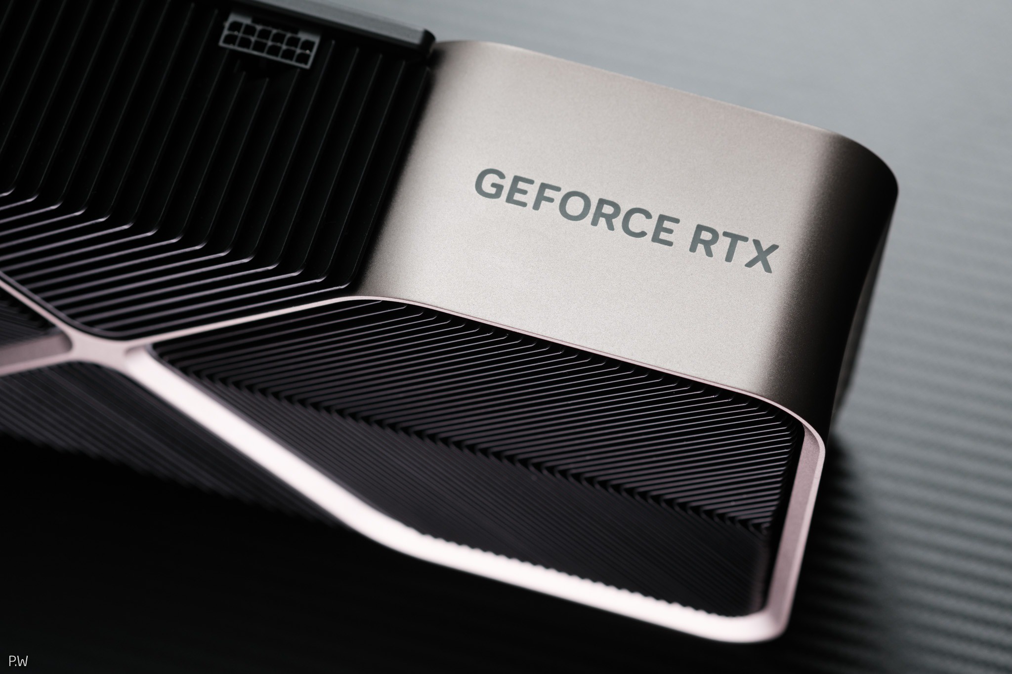 GeForce RTX 5080 sẽ có dung lượng VRAM 16GB, chạy trên giao diện bus 256 bit (Ảnh minh họa)