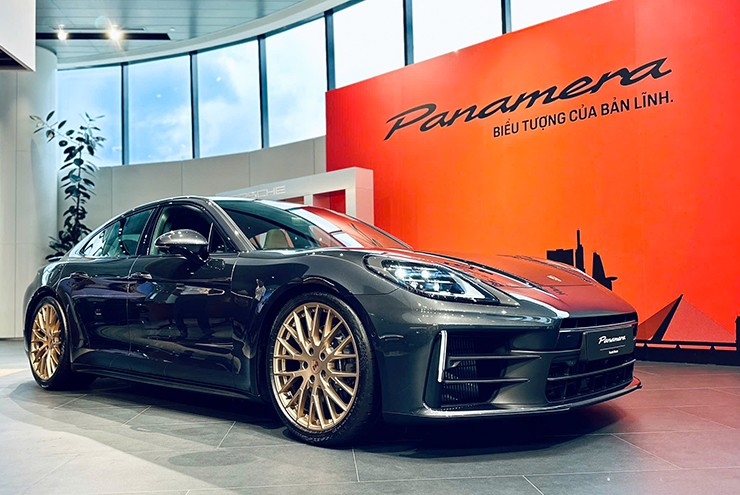 Cận cảnh Porsche Panamera thế hệ thứ 3 vừa ra mắt tại Việt Nam - 3