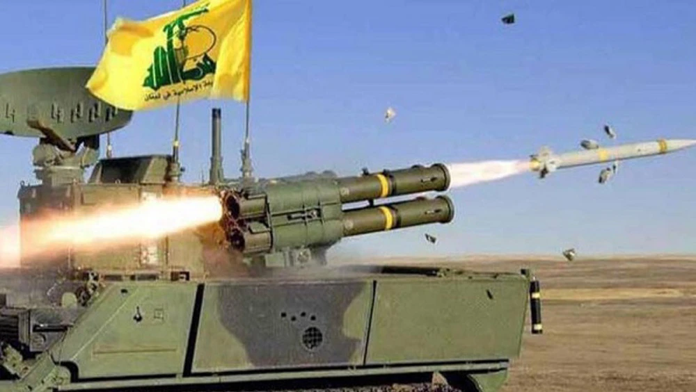 Một vụ phóng tên lửa trong một chiến dịch có sự tham gia của nhóm vũ trang Hezbollah. Ảnh: PRESS TV