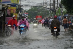 Tin tức trong ngày - Miền Trung, Nam Bộ tiếp tục mưa dông