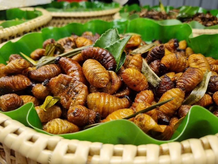 Đến đất Thái, 'oanh tạc' đủ món ngon ở chợ đêm - 3