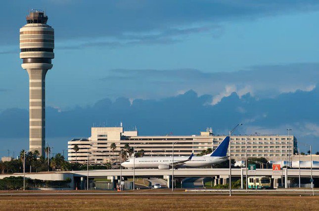 Hàng trăm chuyến bay khởi hành từ Florida hoặc đến các sân bay Florida đã bị hủy vào thứ Ba. Ảnh: Getty.