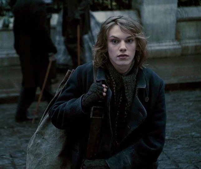 Jamie Campbell Bower played Grindelwald as a teenager.