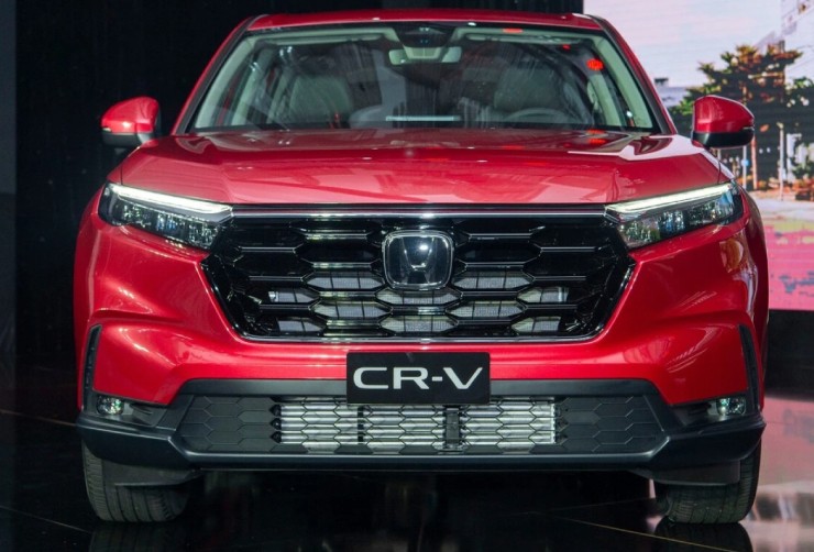 Mazda CX-8 và Honda CR-V: Đối đầu kịch tính ở tầm giá nhỉnh 1 tỷ đồng - 2