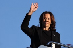 Kinh doanh - Kỉ lục: Bà Kamala Harris huy động được 1 tỷ USD chỉ sau 80 ngày tranh cử