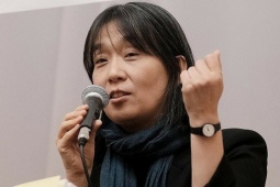 Người Hàn Quốc vỡ òa khi Han Kang đoạt Nobel Văn học